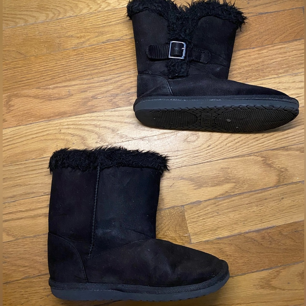 Children’s Place Black Suede Boots with Faux Fur Lining and Buckle Detail